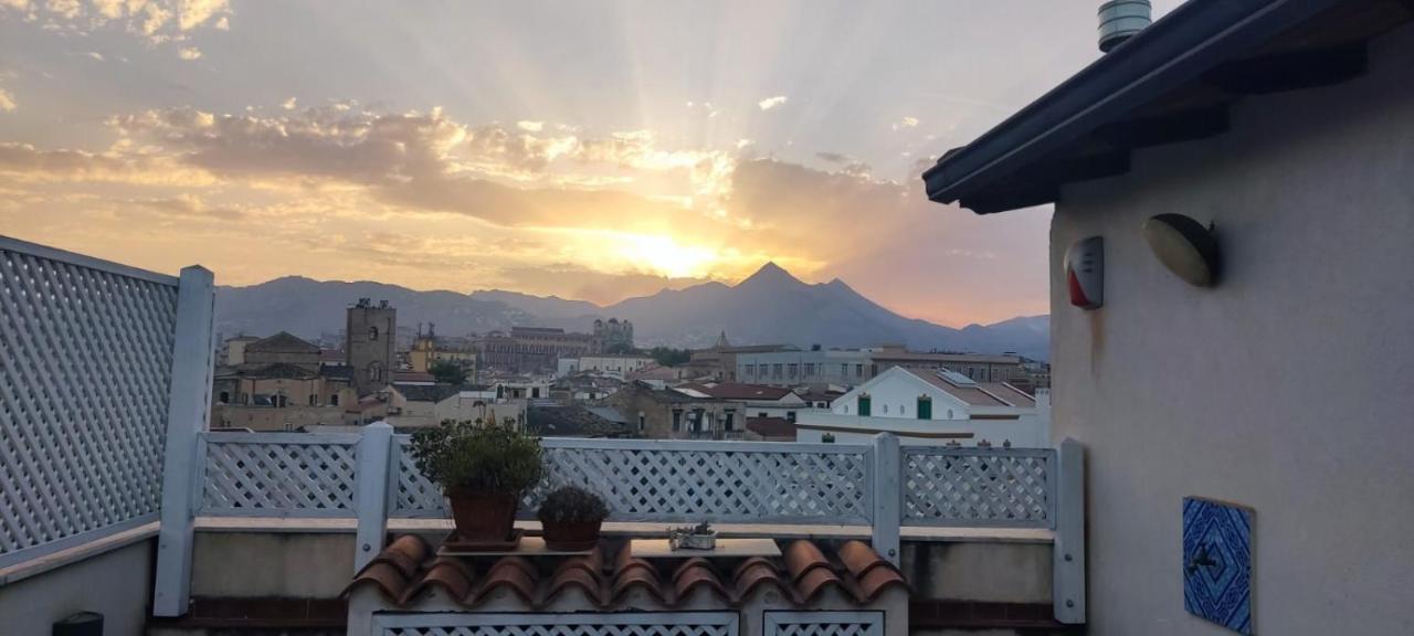 La Terrazza Di Palermo Apartamento Exterior foto